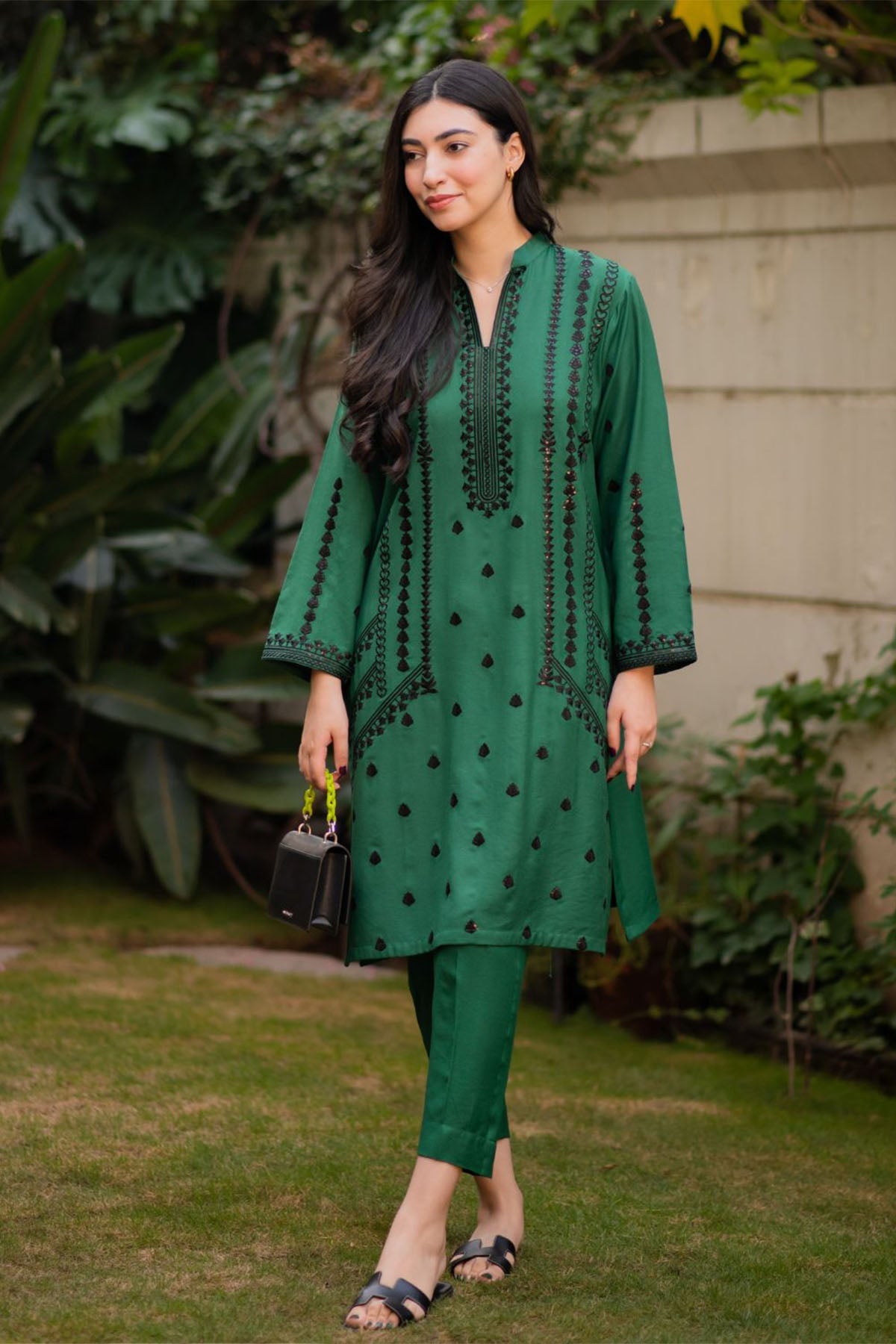 BATIK-3PC DHANAK EMBROIDERED