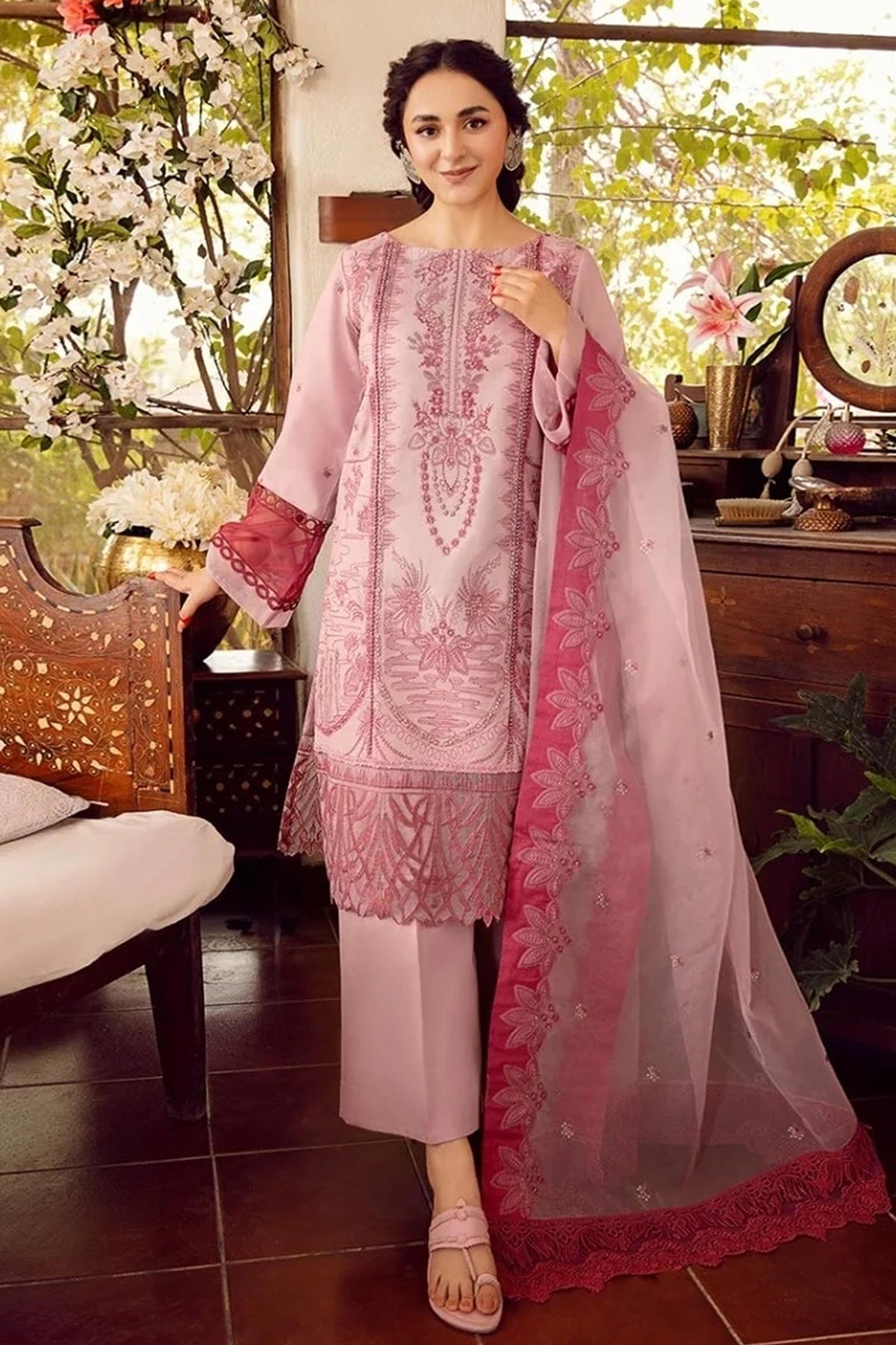 Luxury Embroidered Lawn 3Pc with Embroidered Organza Dupata-Ga1634 – Natives